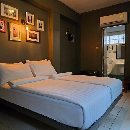 Bbhouse Rambuttri 2 Hotel Bangkok Exterior photo