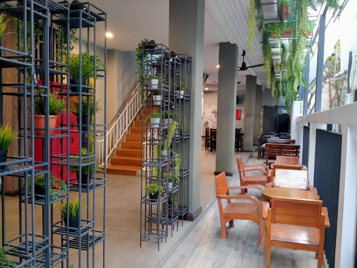 Bbhouse Rambuttri 2 Hotel Bangkok Exterior photo