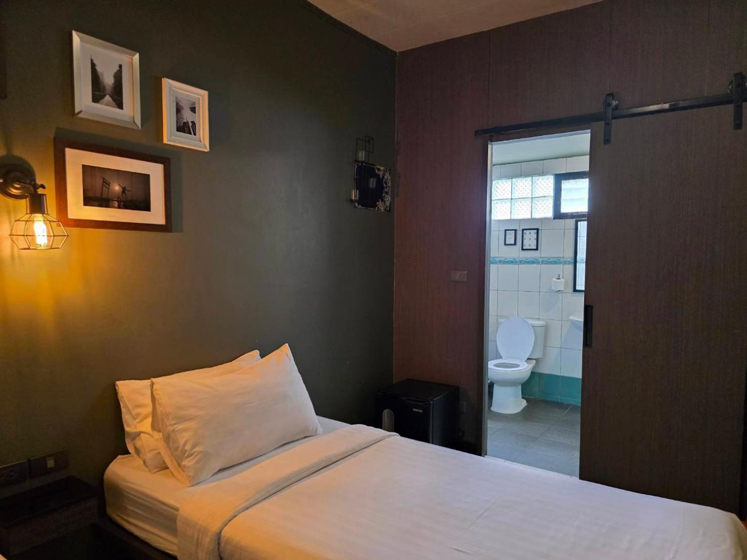Bbhouse Rambuttri 2 Hotel Bangkok Exterior photo