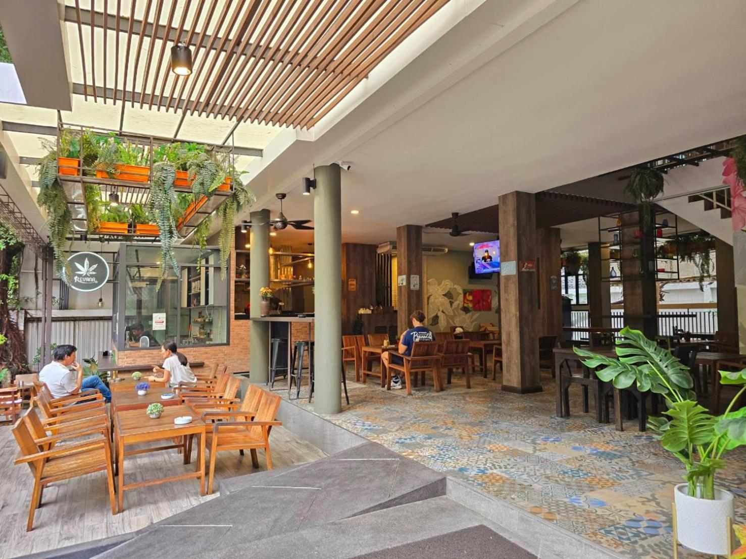 Bbhouse Rambuttri 2 Hotel Bangkok Exterior photo
